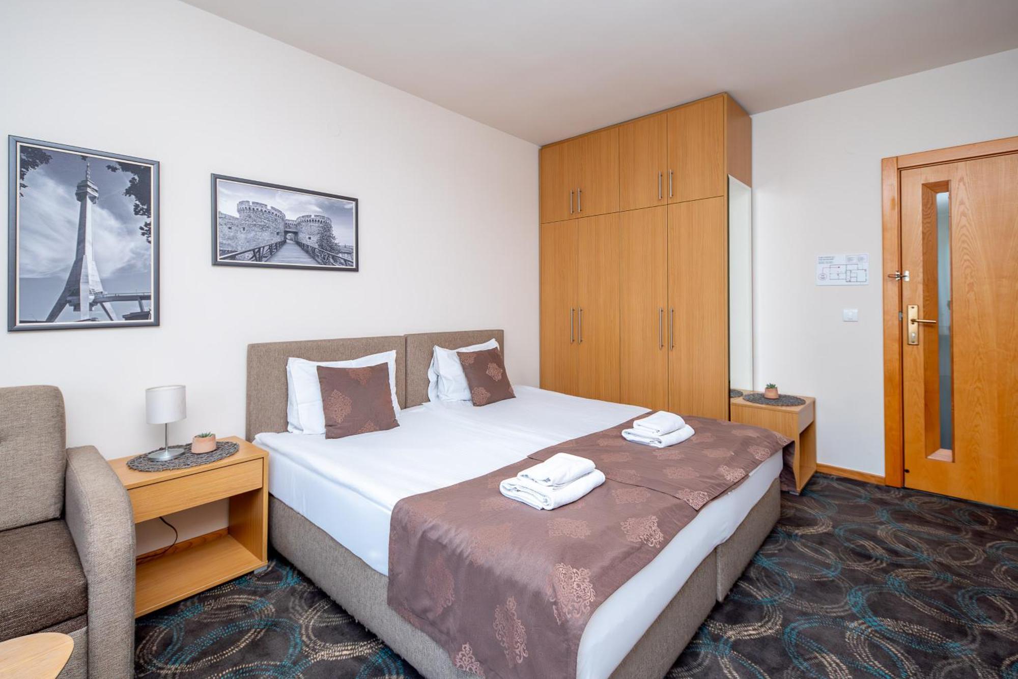 Top Central Apartments Belgrado Esterno foto